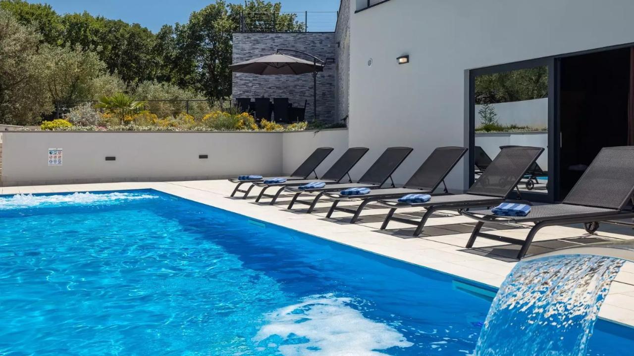 Luxury Villa Subventus Bajcici Exteriér fotografie