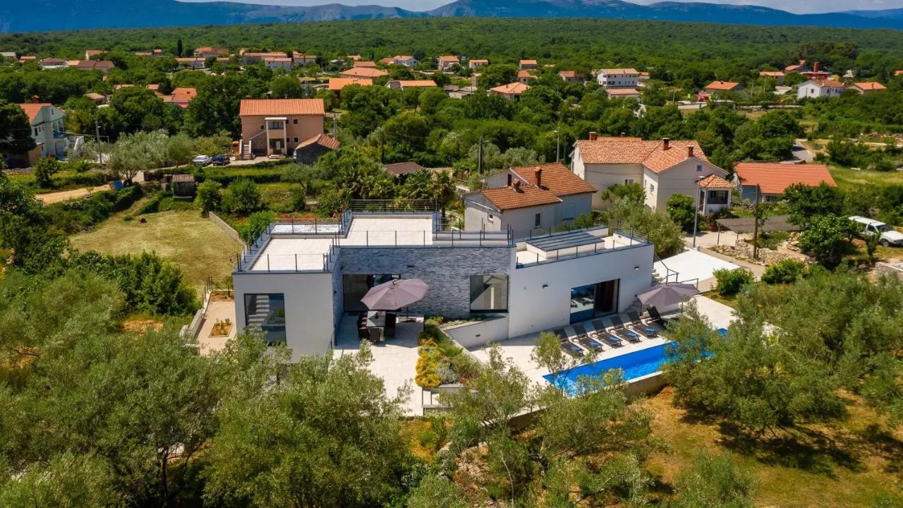 Luxury Villa Subventus Bajcici Exteriér fotografie